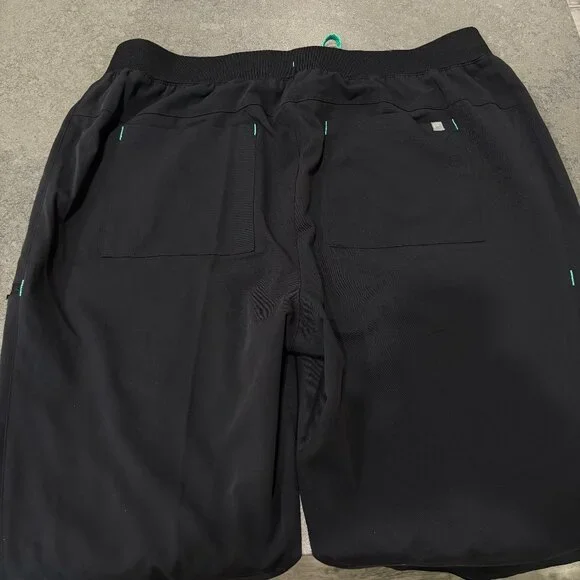 On-Call Scrub Jogger by Fabletics Size XXL/1X - Picture 3 of 4